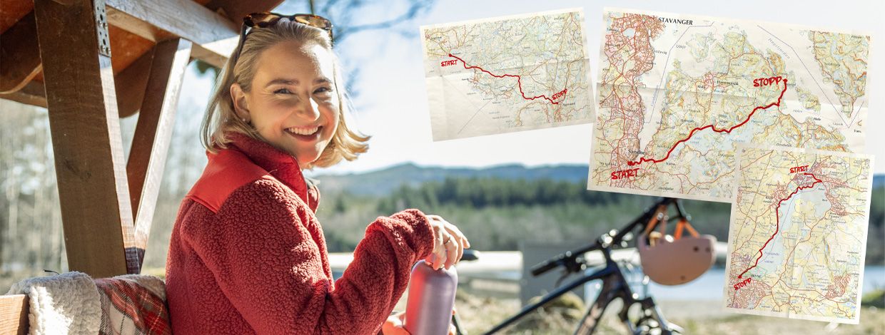 dame smiler på sykkeltur, kart i bakgrunnen