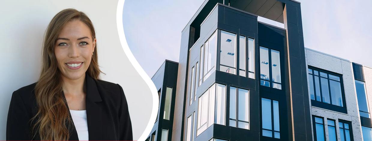 Bilde av Kristine Edvardsen sammen med en boligblokk