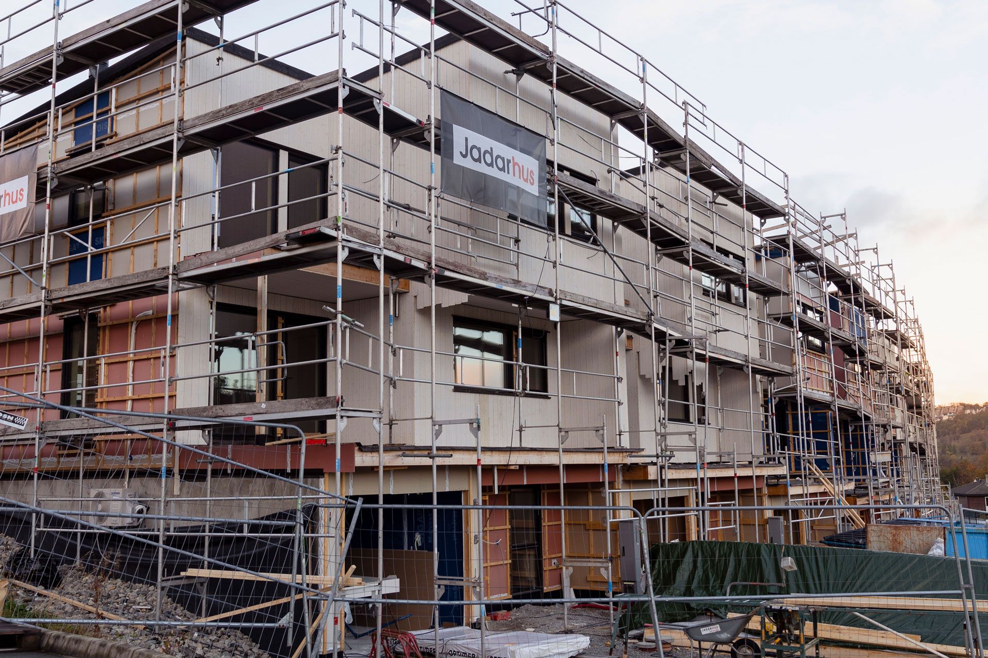 Rekkehus under bygging på Hovemarka