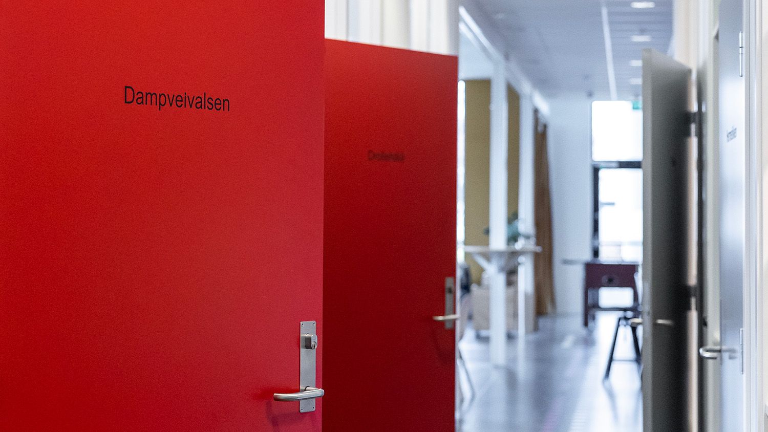 dører med lokale navn