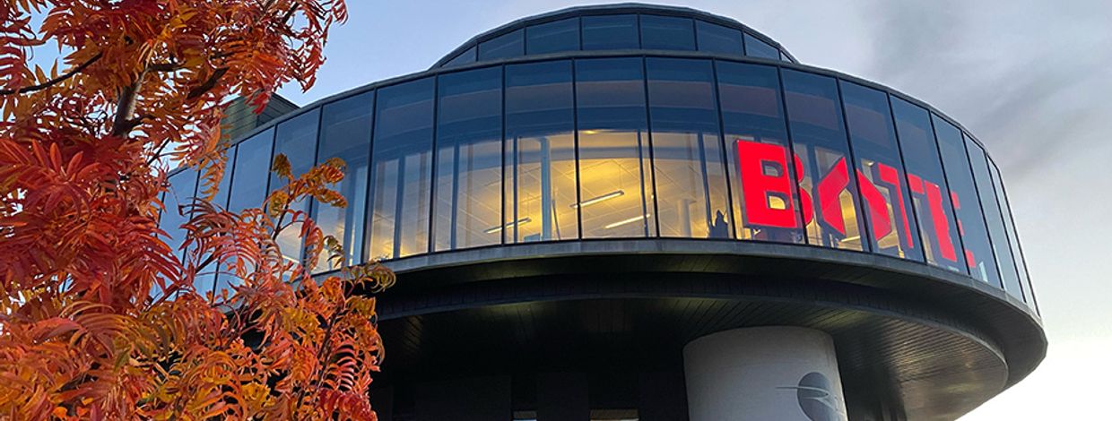 fasade av bate-bygget