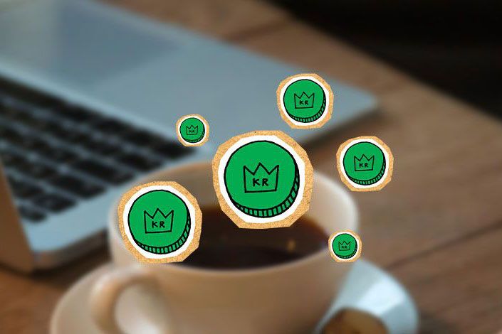 Illustrasjon av grønne kroner foran kaffekopp