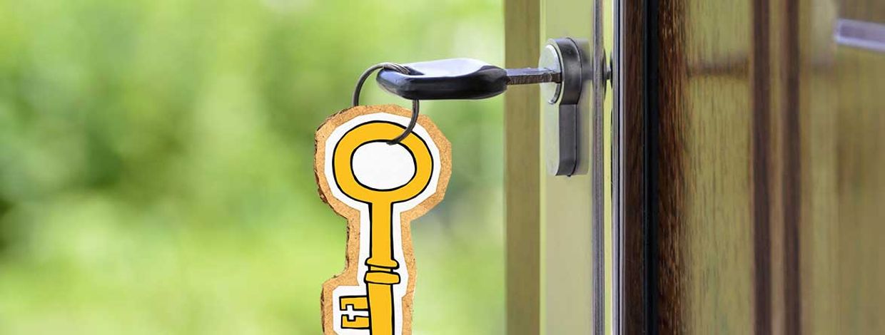 Illustrasjon av nøkkel i dør