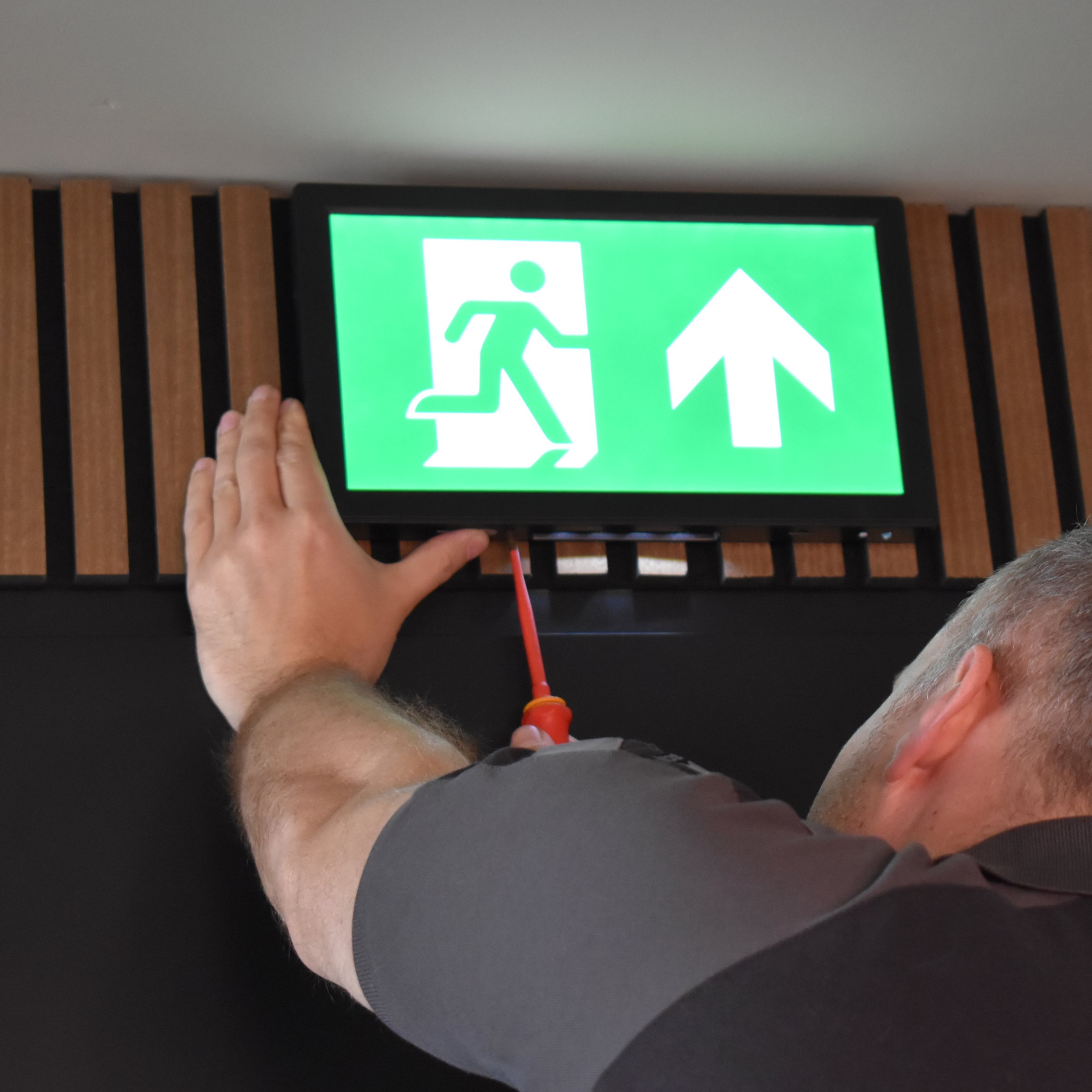 noodverlichting onderhoud