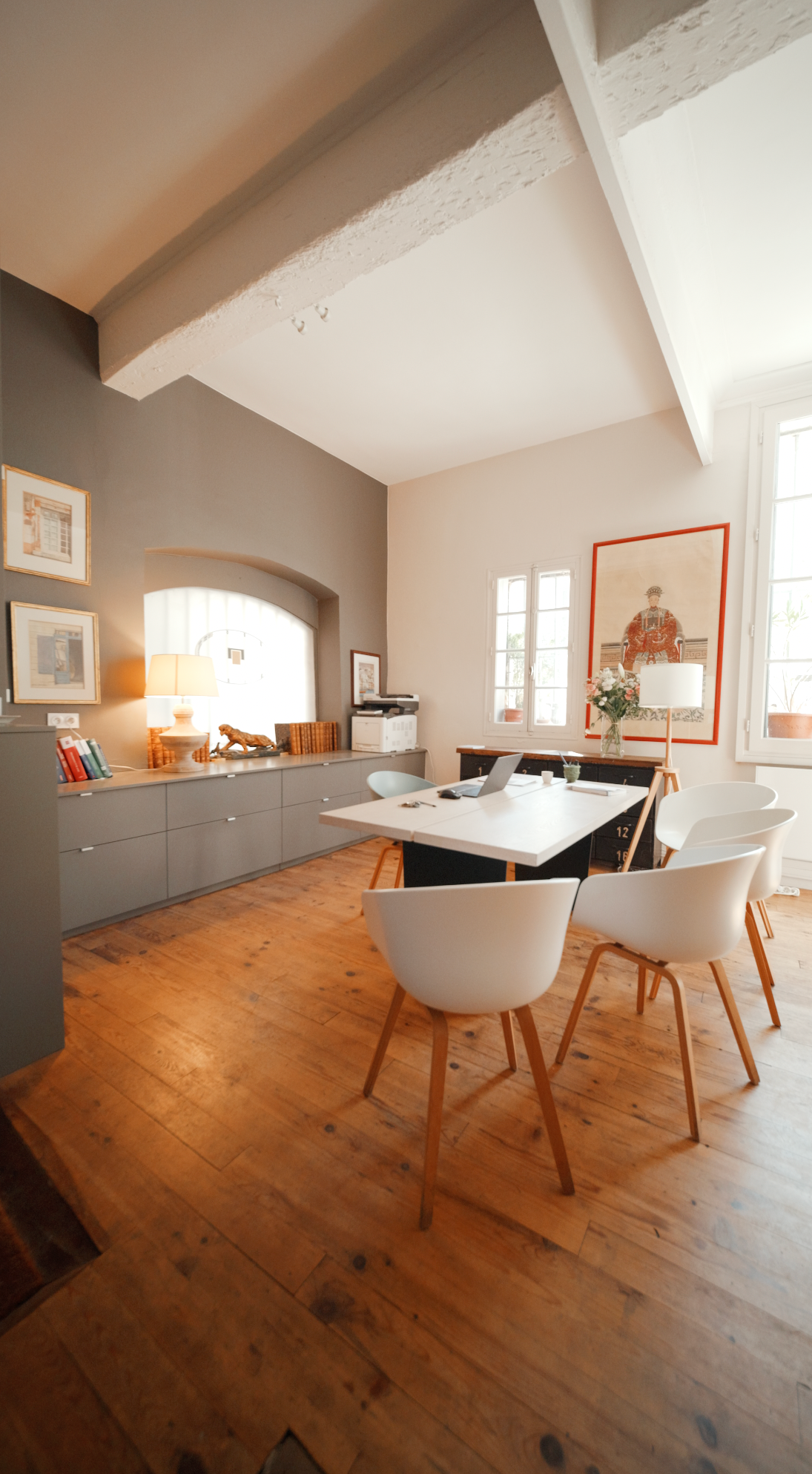 Le bureau de L'Agora Immobilière, rue du Petit Scel