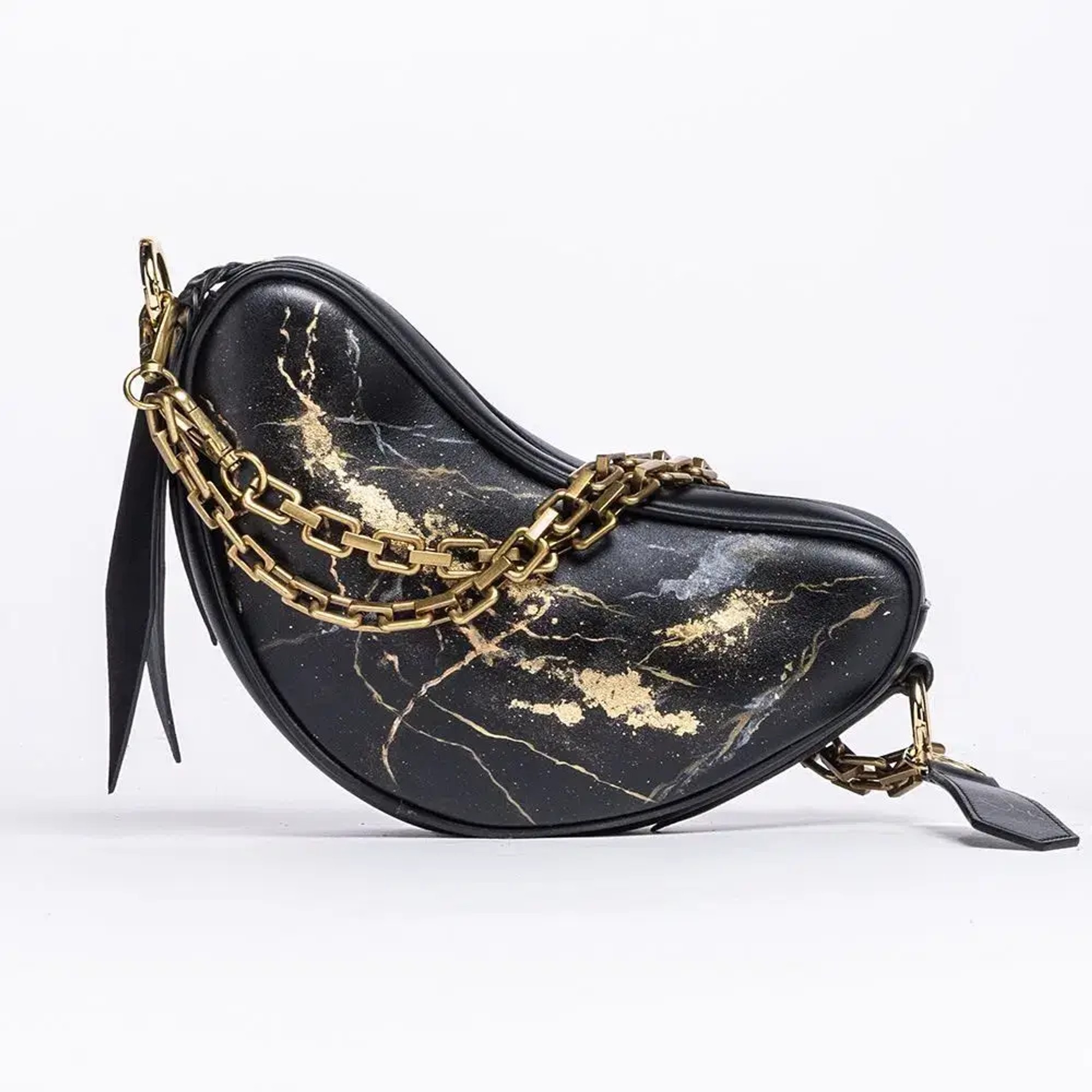 Sac noir style Kintsugi, marbrures or en forme de racines, chaînes entrelacées, design organique luxe
