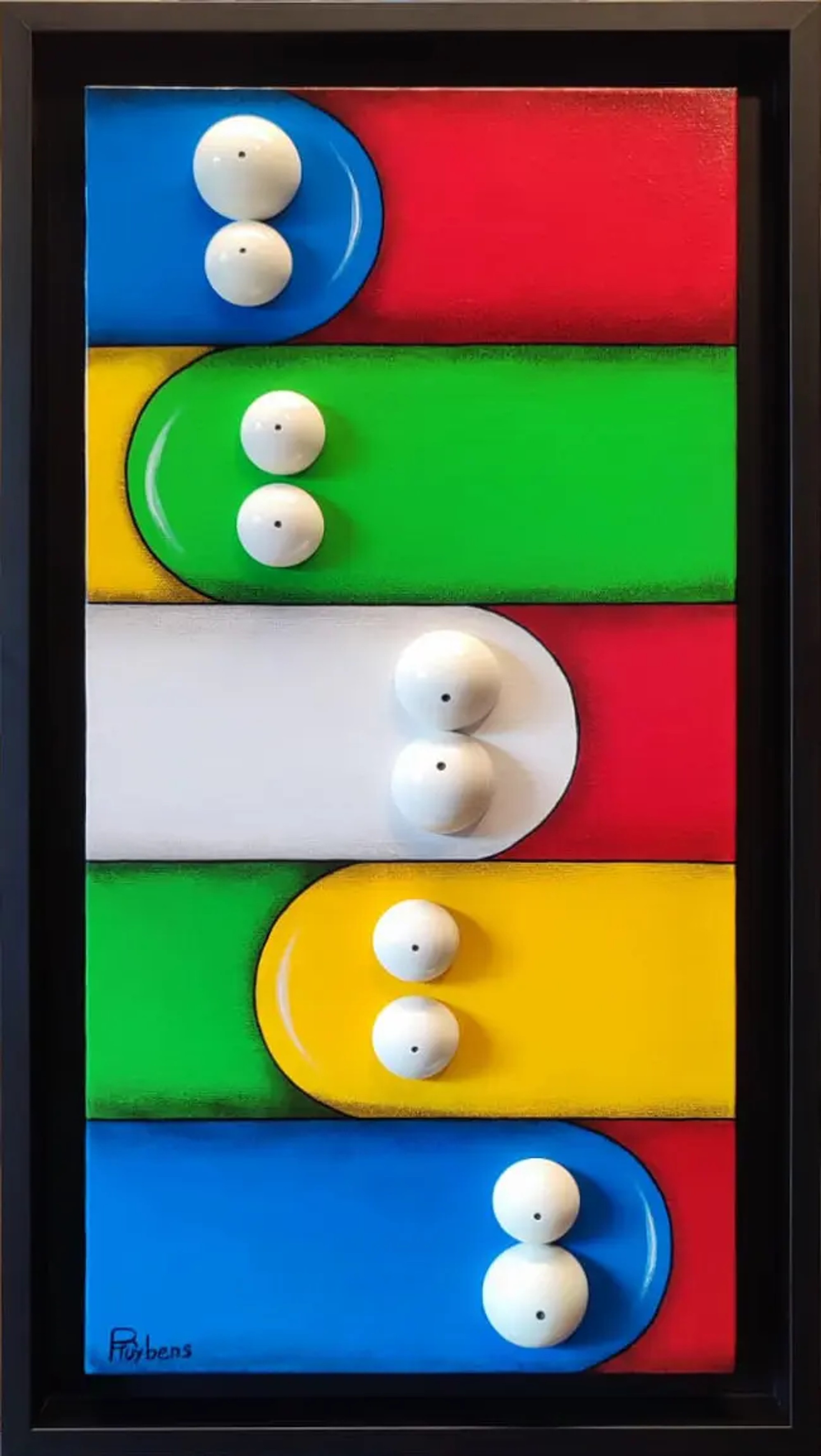 Cinq bandes horizontales bleu, vert, blanc, jaune et rouge avec paires d'yeux sphériques en relief