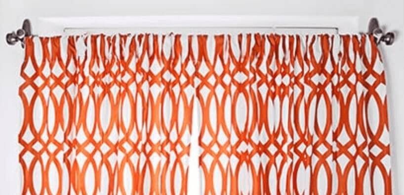 Hang Curtains Without Drilling, How To Hang Up Curtains With Command Strips