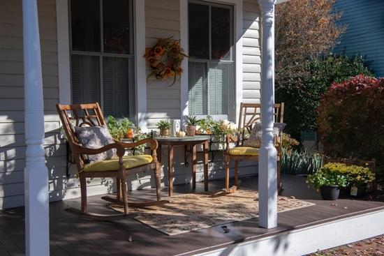 18 Stylish Small Front Porch Ideas on a Budget