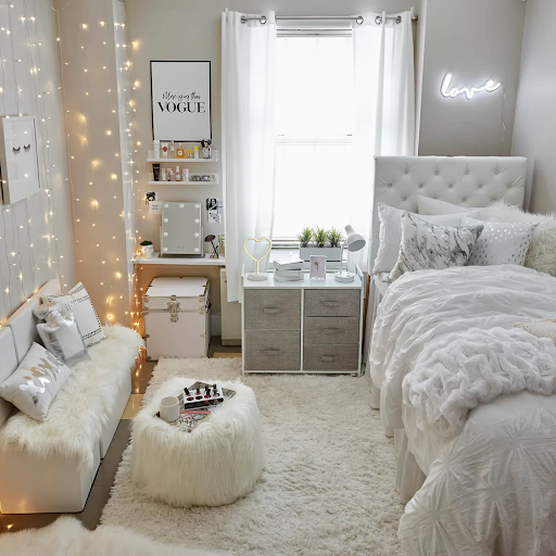 College Dorm Decor Ideas - Add an Area Rug