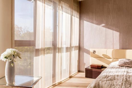 6 Curtain Ideas for Wide Windows