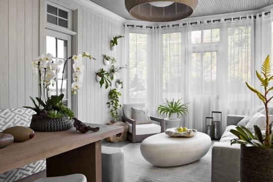 How to Measure, Choose and Hang Extra-Long Curtain Rods