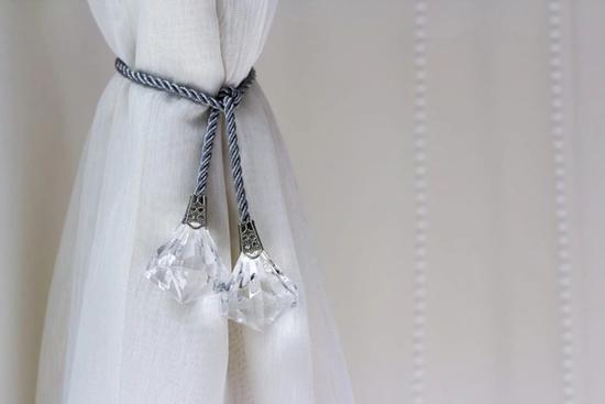 5 Benefits of Using Tiebacks for Curtains and Drapes