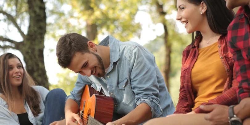 Aprenda a Tocar Violão Acústico: Um Guia para Iniciantes