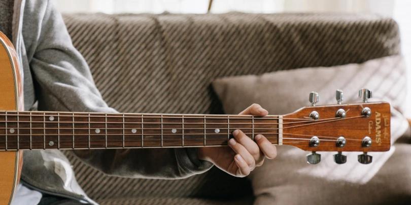 Como ler acordes de violão: guia fácil para iniciantes