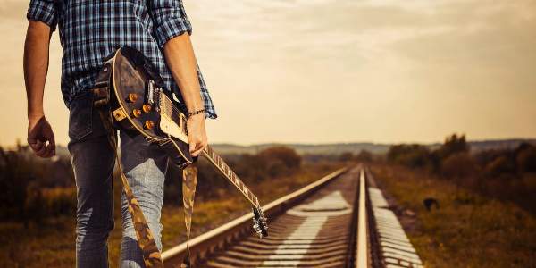 Tudo o que você precisa saber antes de comprar um violão acústico