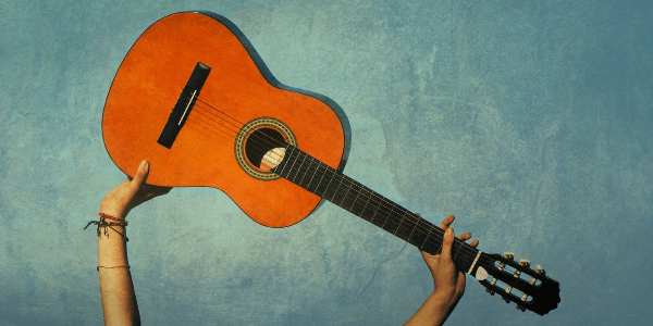 O Que Eu Preciso Saber Antes de Comprar Meu Primeiro Violão