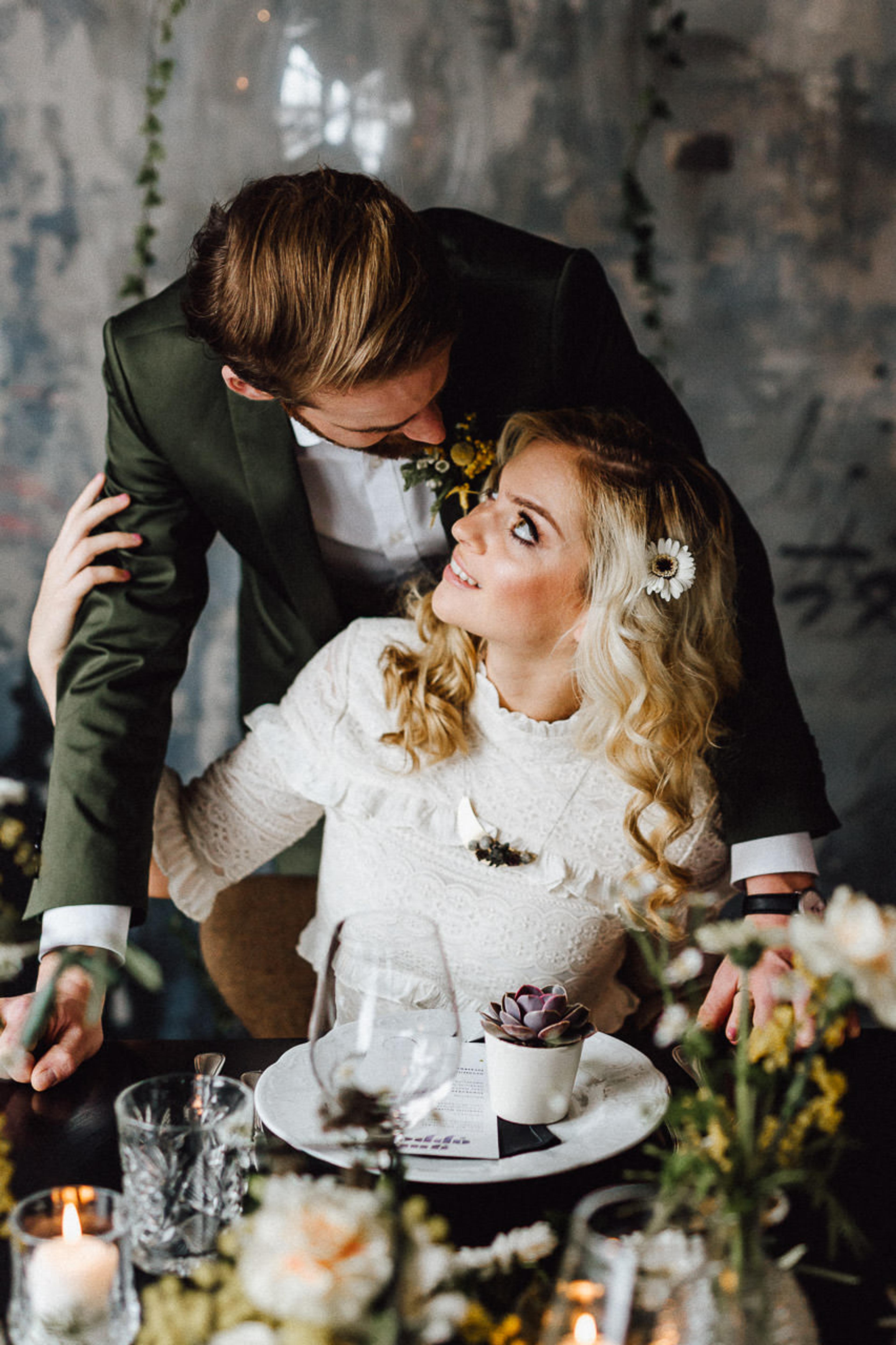 Hochzeit im 70er-Look — Bild 48