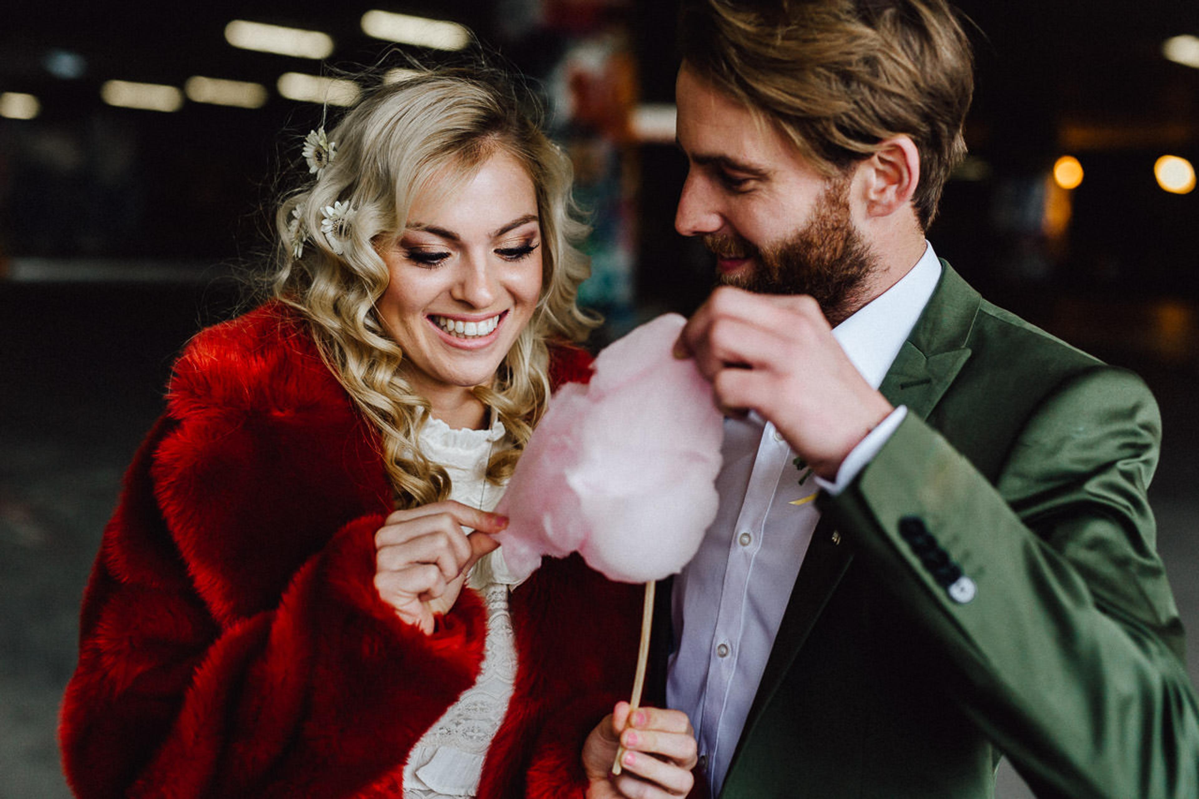 Hochzeit im 70er-Look — Bild 64