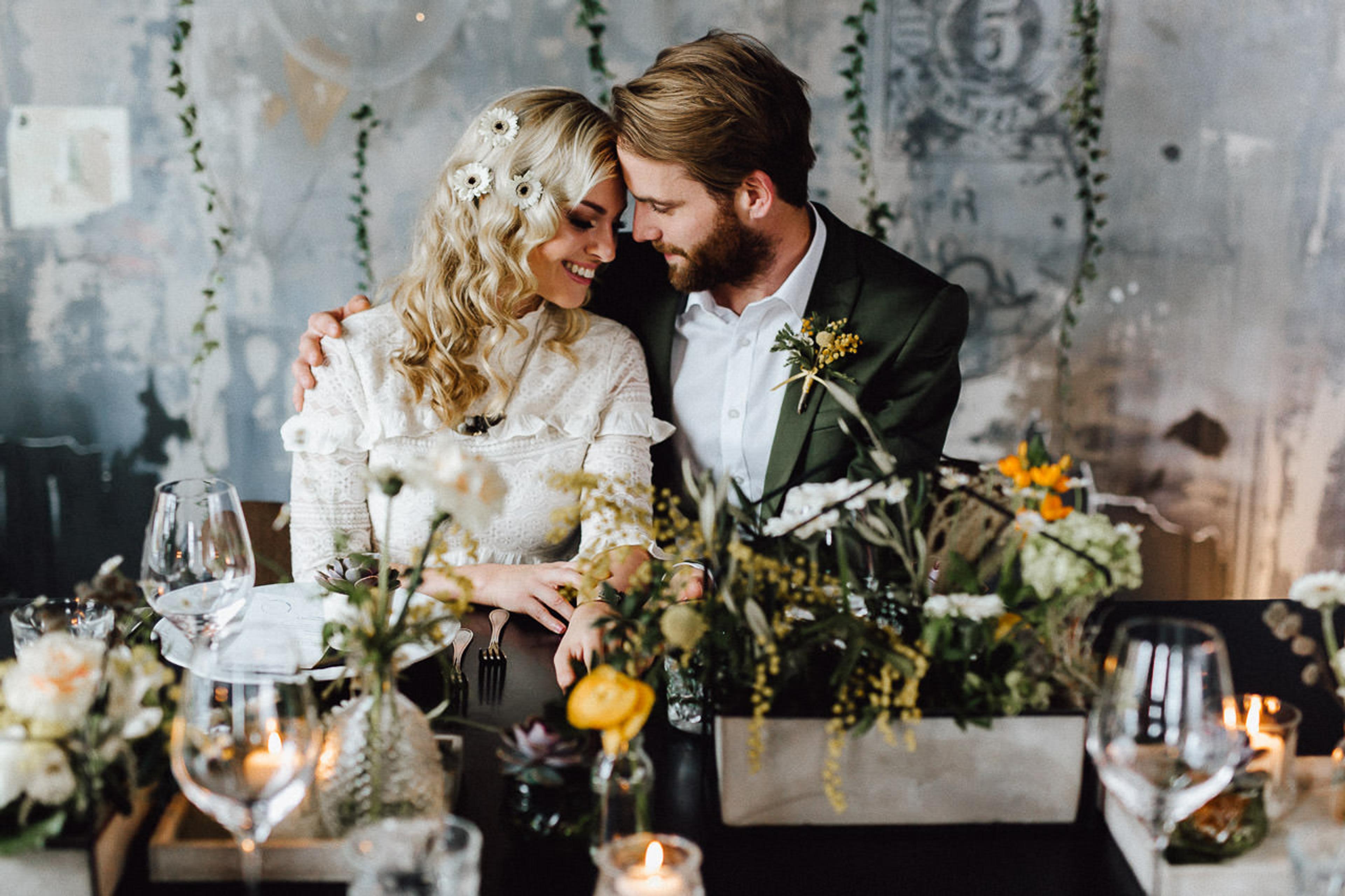 Hochzeit im 70er-Look — Bild 46