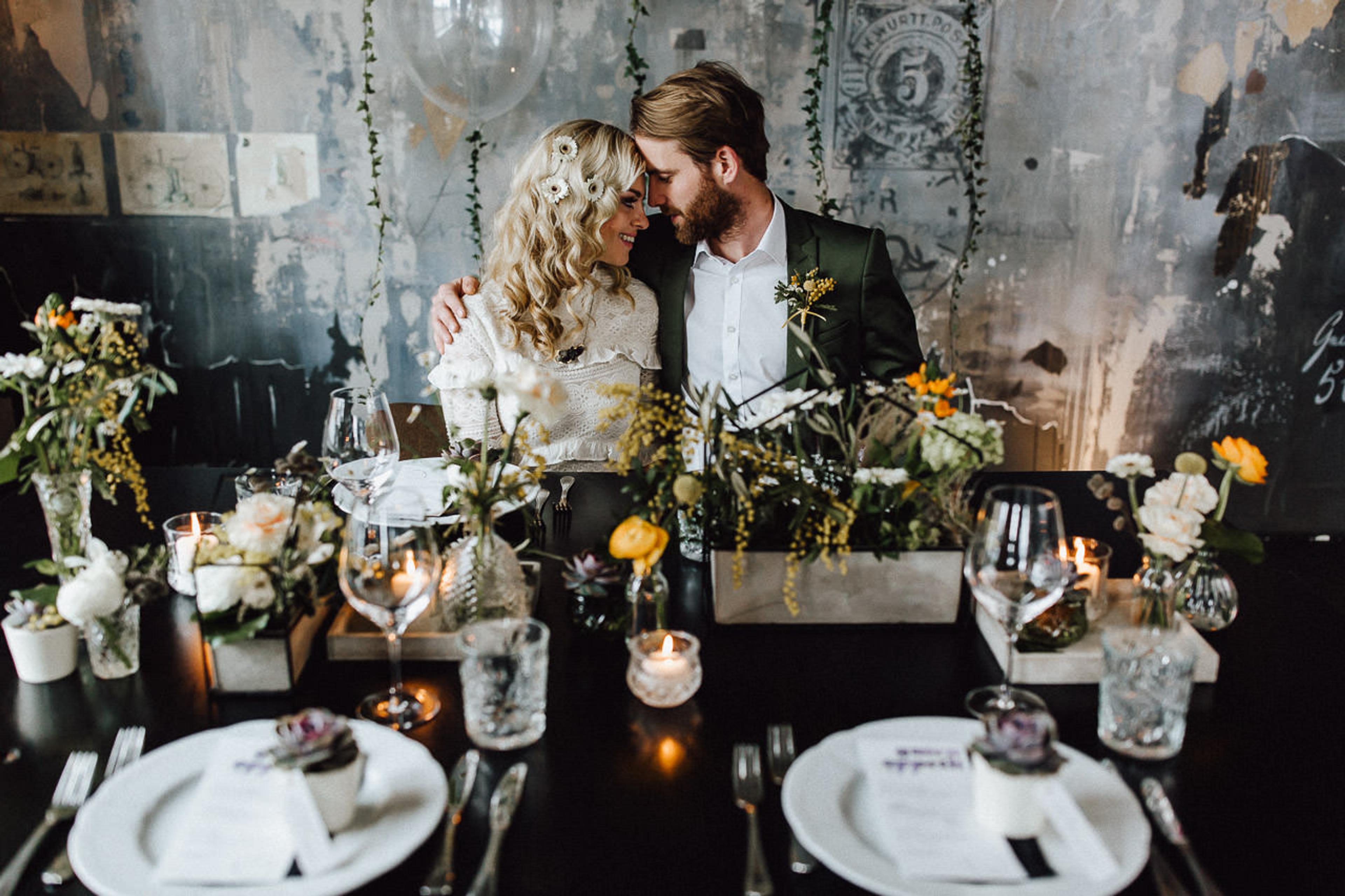 Hochzeit im 70er-Look — Bild 44