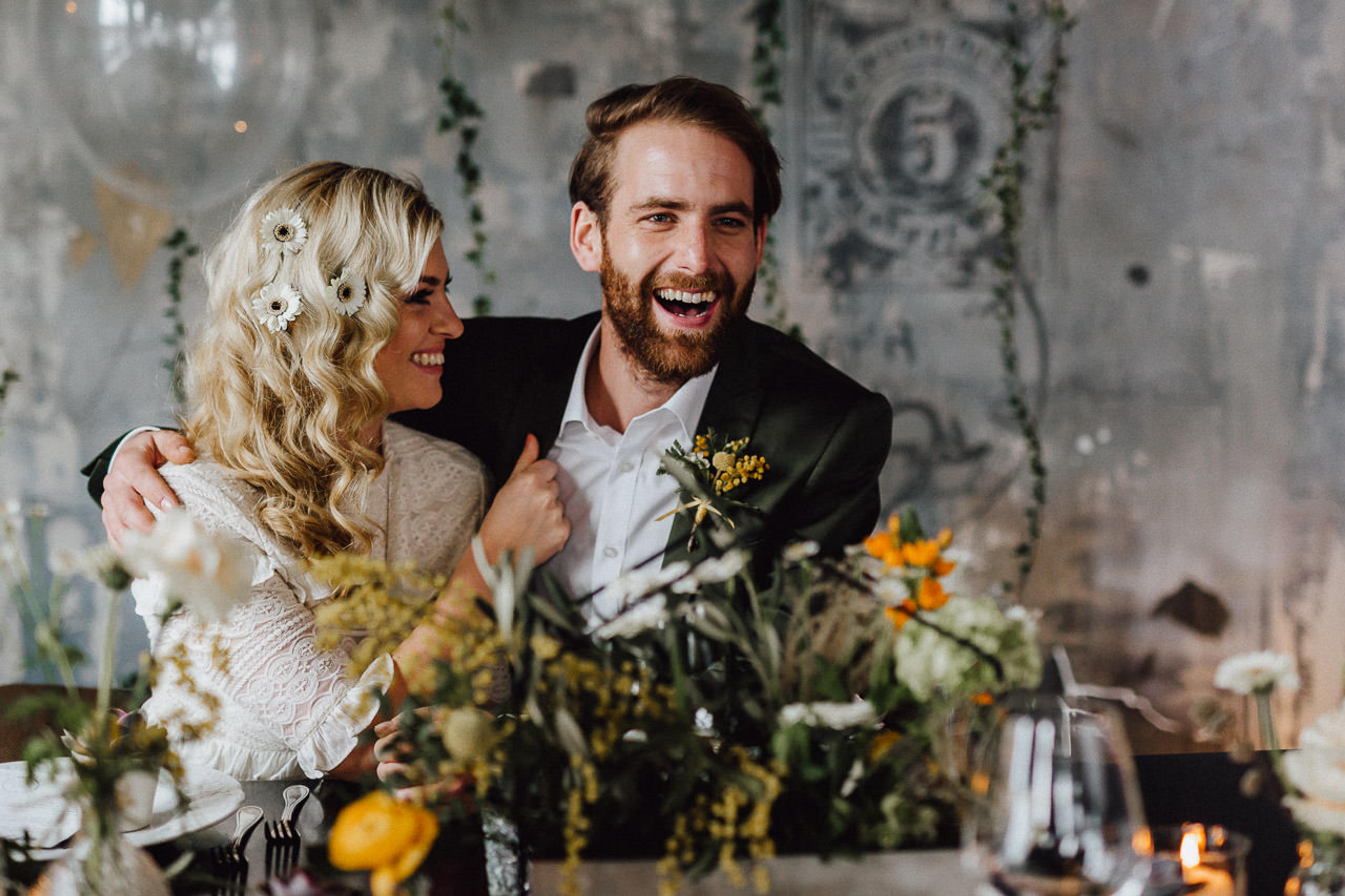 Hochzeit im 70er-Look — Bild 47