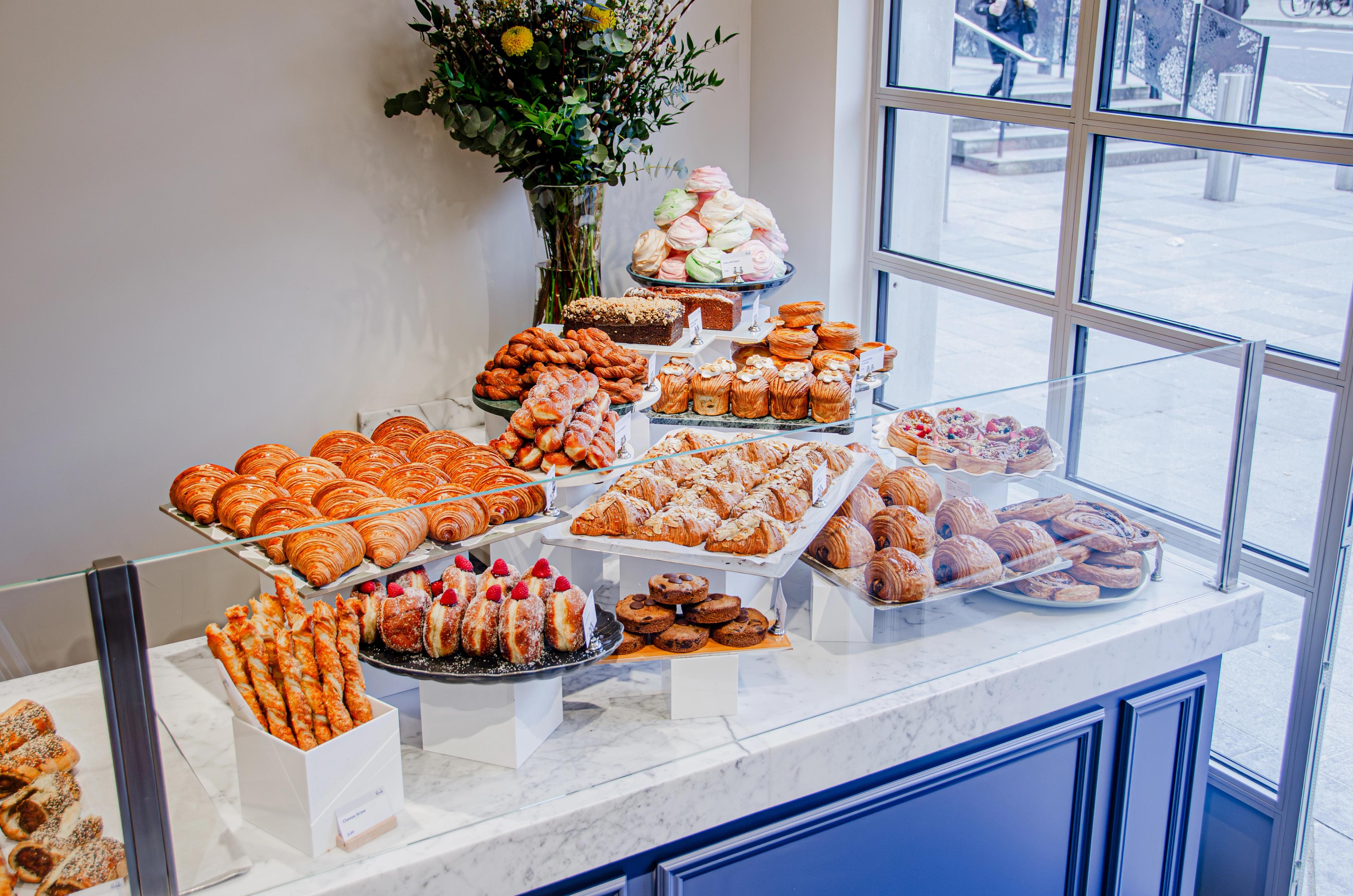 A Heidi Bakery store