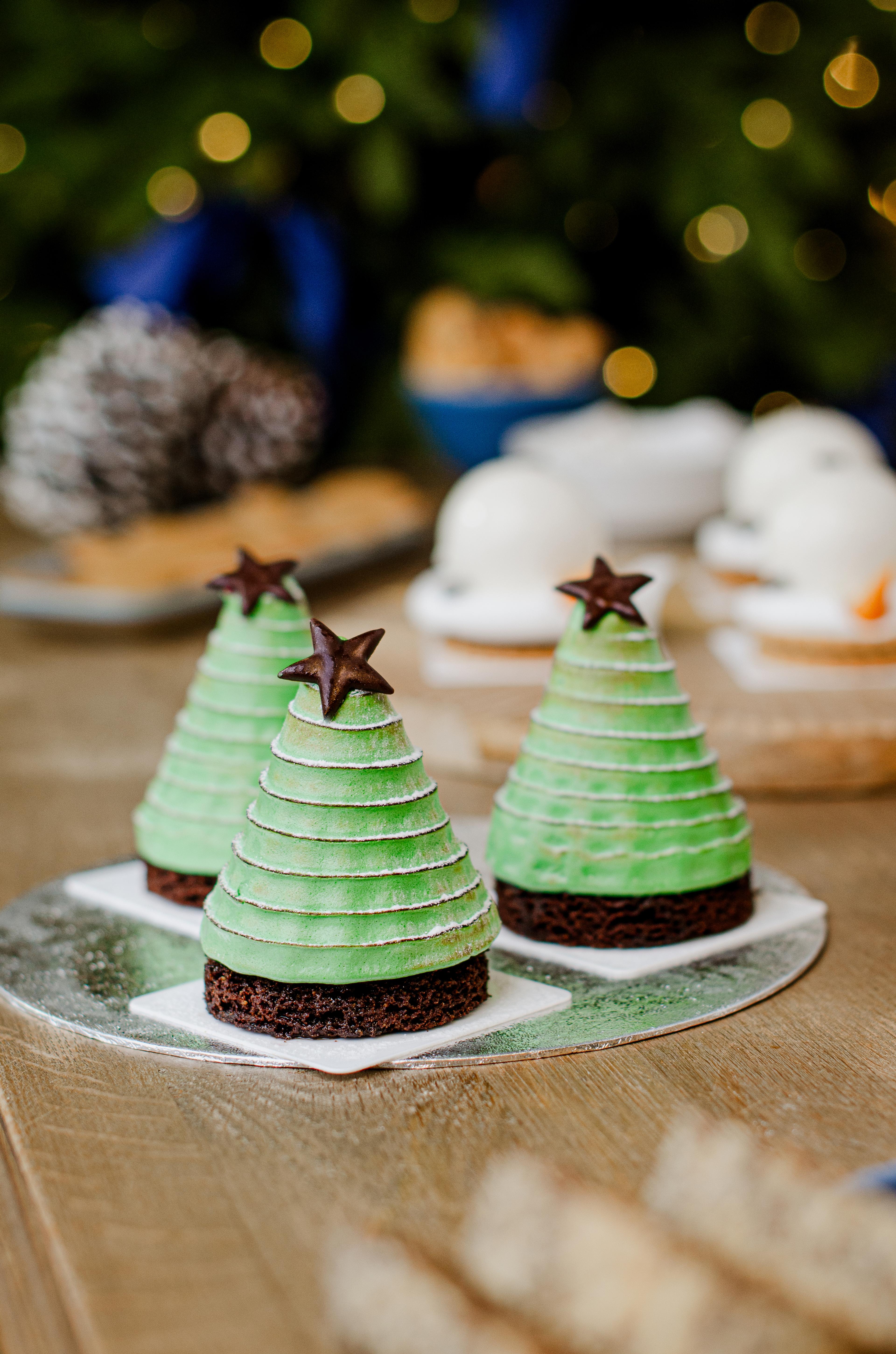 Cherry Baked Alaska Christmas Tree