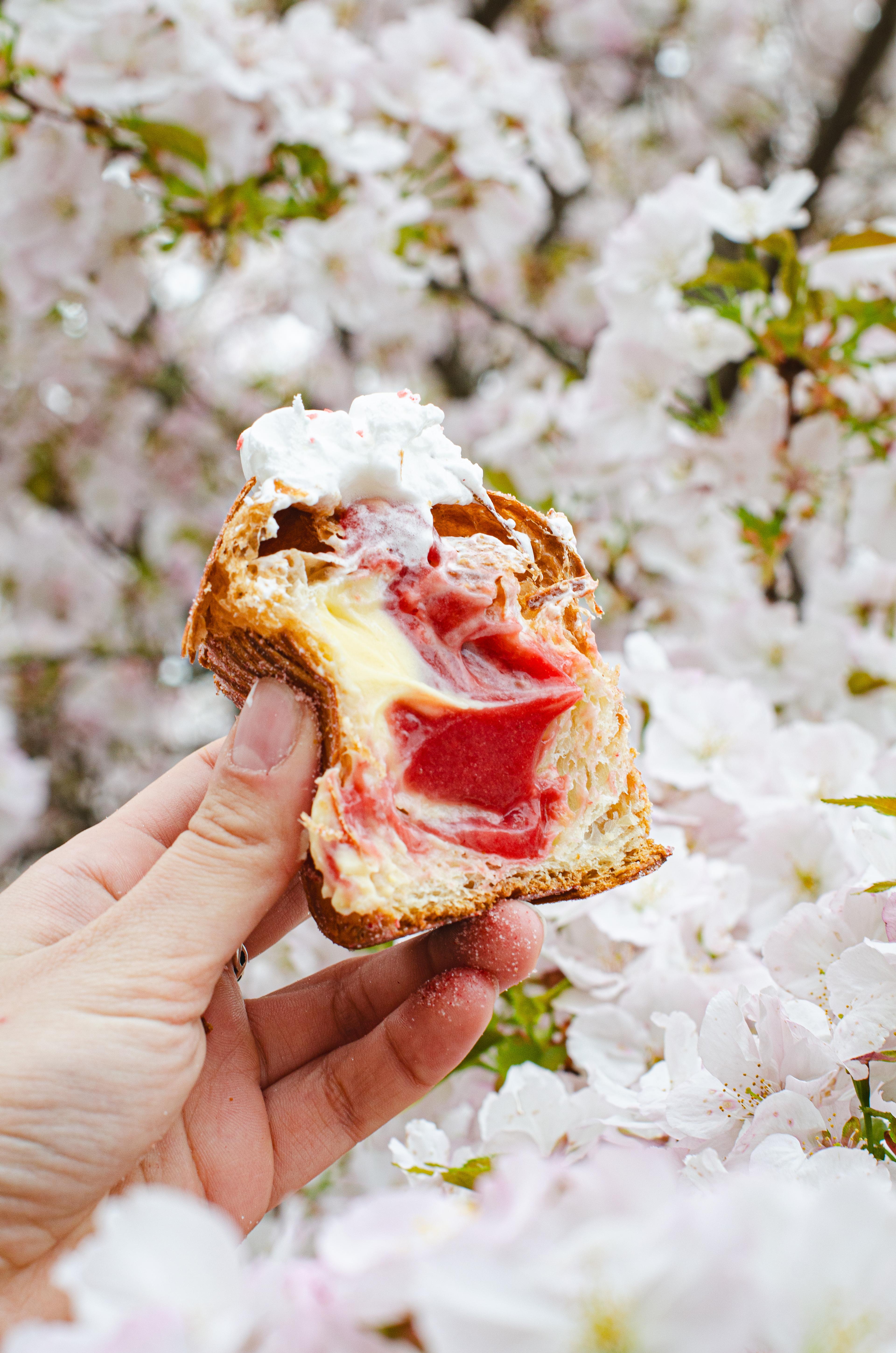 Strawberry & Custard Cruffin
