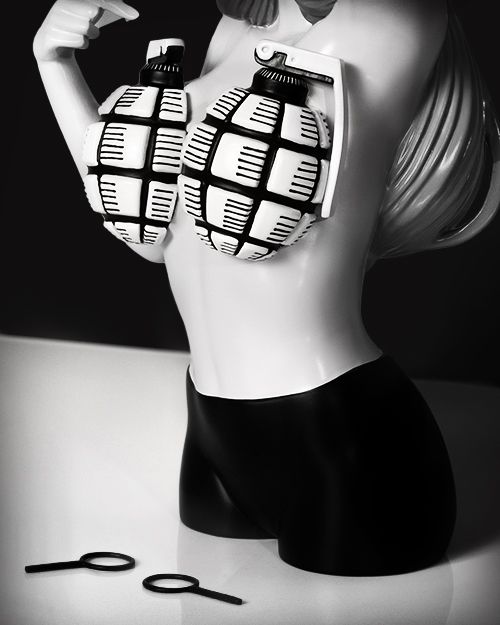 その他 BOOBY TRAP BY HENN KIM figure art toys Booby Trap by Henn Kim | Mighty Jaxx