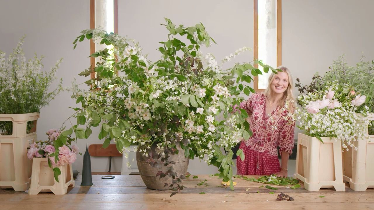 A show-stopping urn arrangement - Part 2 - Adding flowers to the arrangement