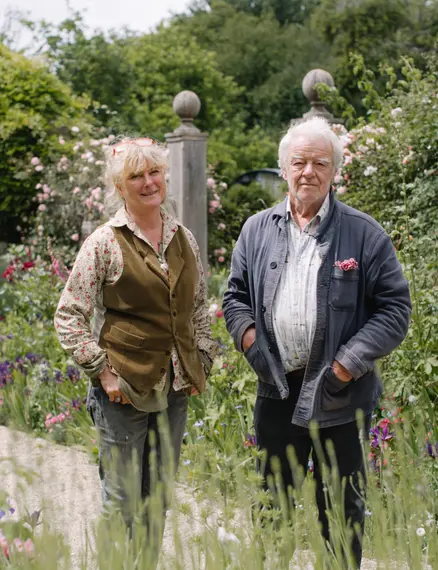 Creating a Romantic English Country Garden 