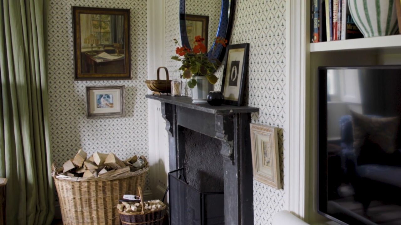 Wall finishes & coverings