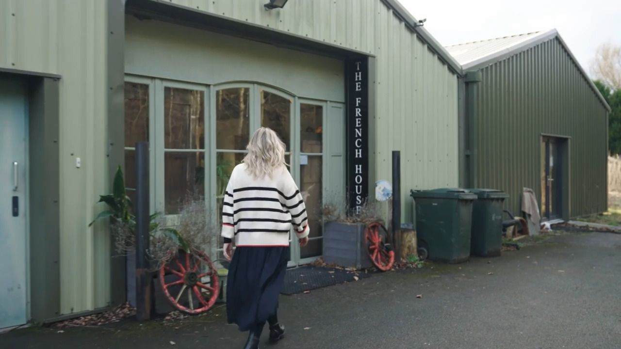 Sourcing on location - The French House