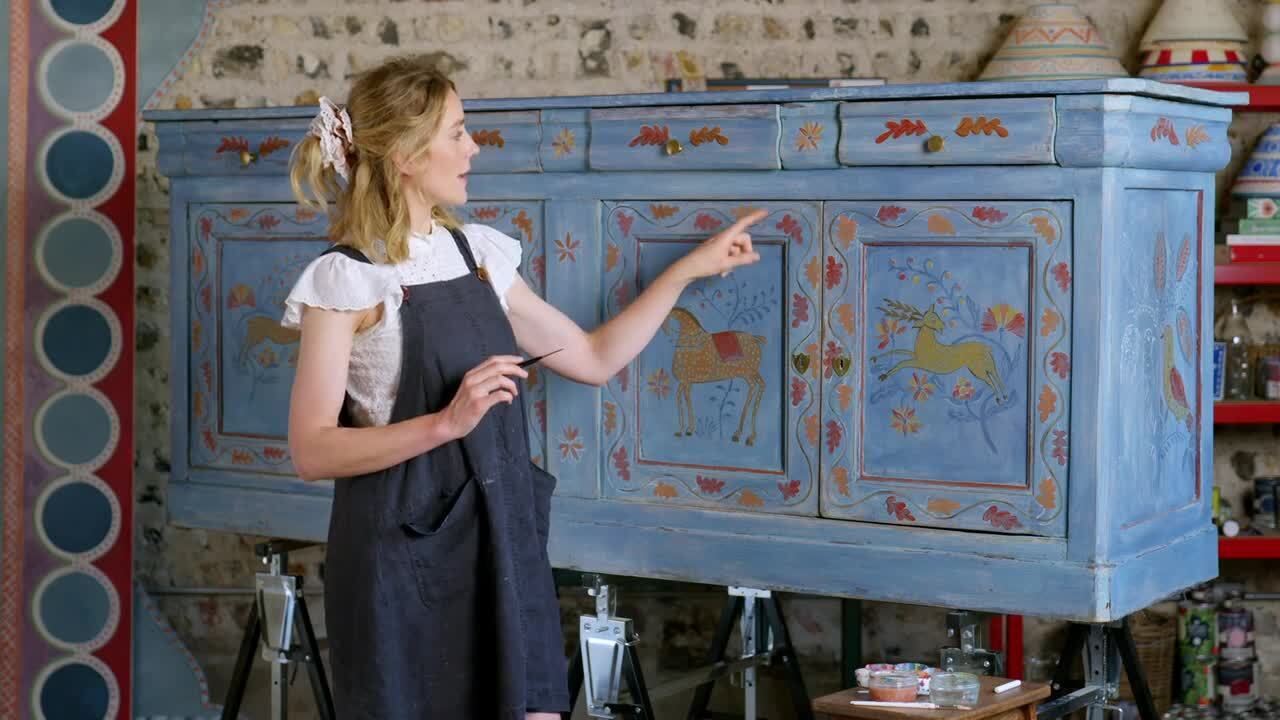 A Swedish-inspired painted sideboard - Part 4 - Painting the sideboard