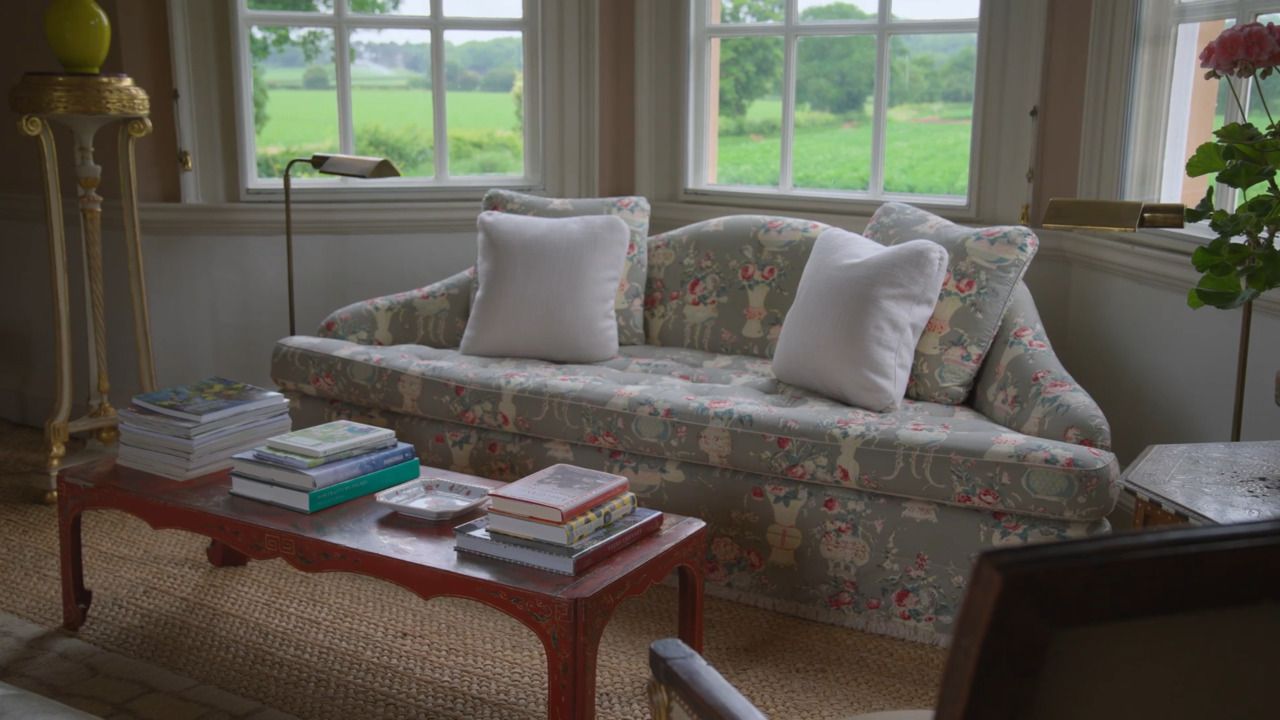 Colour and decoration