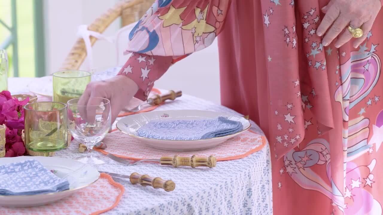 Creating a stunning yet relaxed dining table 