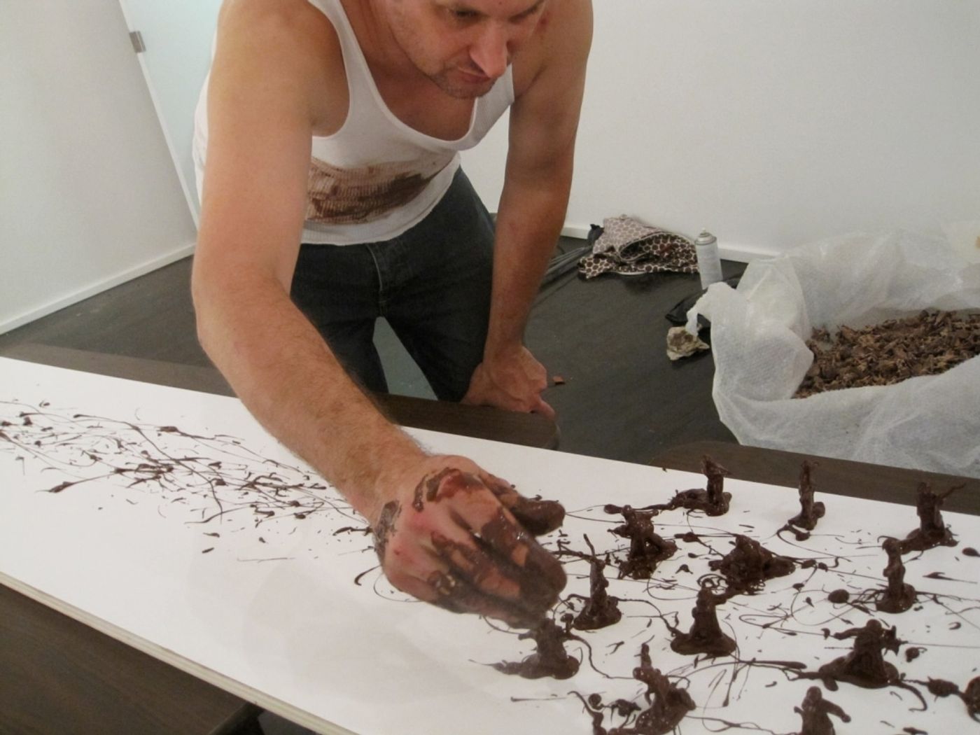 BATTLE OF LOSERS AND LOVERS_______installation / process