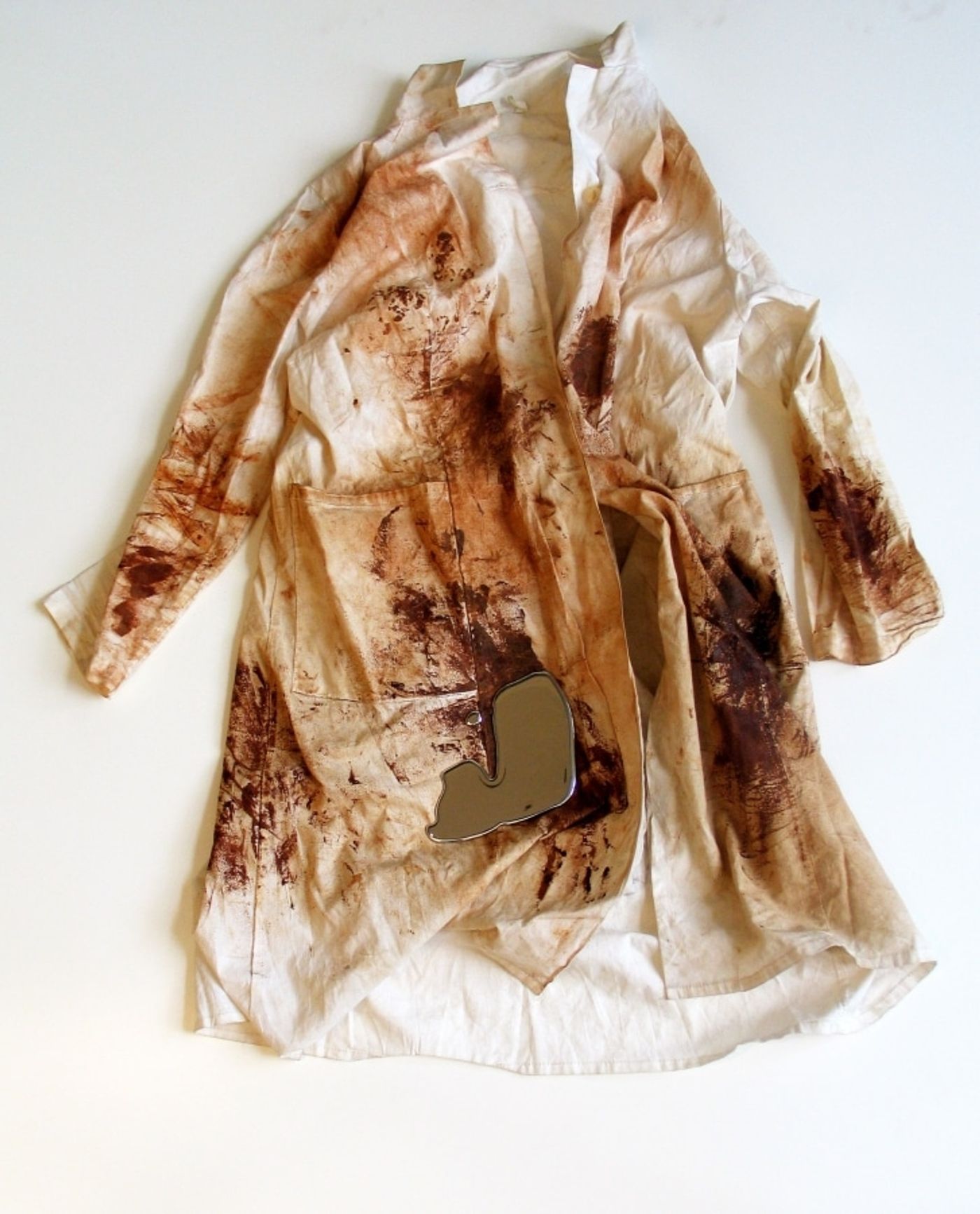 WAR WITH EVER-CHANGING CLOUD_______ mercury, moscow chocolate factory worker's apron/ 2001—2016