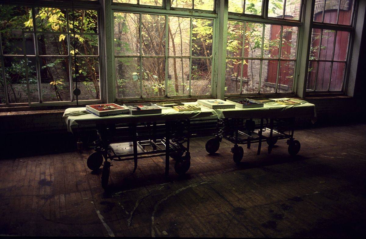 MORGUE CHOCOLATES