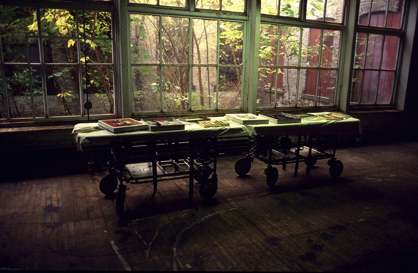EVISCERATION OF WAITED MOMENTS. AMERICAN MORGUE CHOCOLATES_______impressions from wounds cast in dark chocolate / 44 X 48X 8 cm / 1994 — 2006