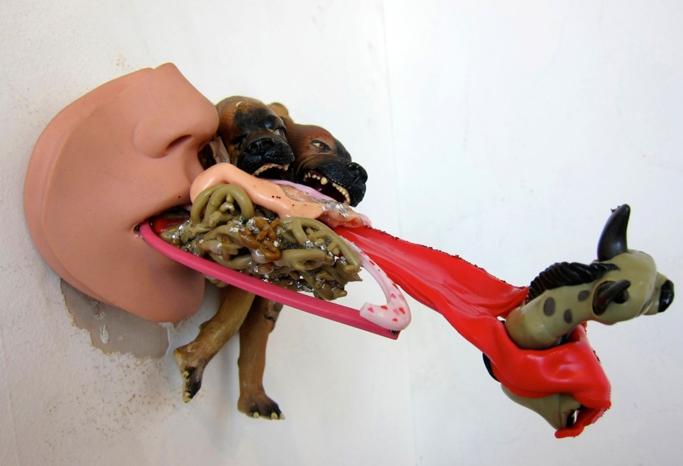 HAIR OF THE DOG THAT BIT YOU_______plastic, rubber /16 x 16 x 20 cm / 2011