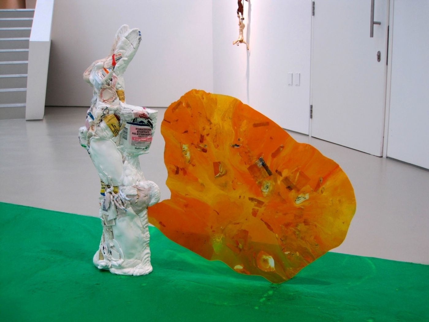 URINE TEST FROM THE SIDE EFFECTS SERIES_______63 x 70 x 5 cm / melted pill bottles