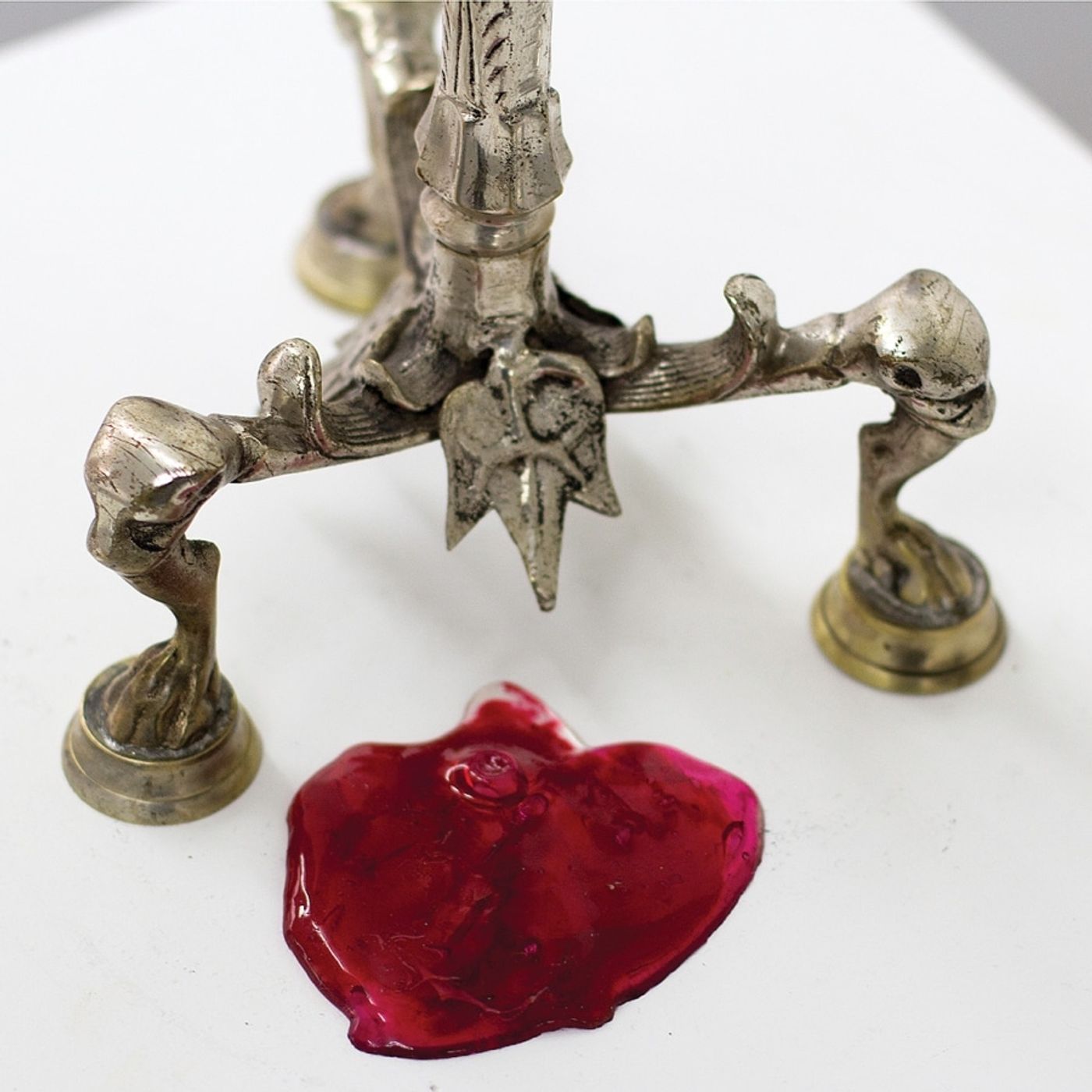 THE CAR ACCIDENT / 67X85X45 cm / mixed media, plastic, metal / 2018 / Detail
