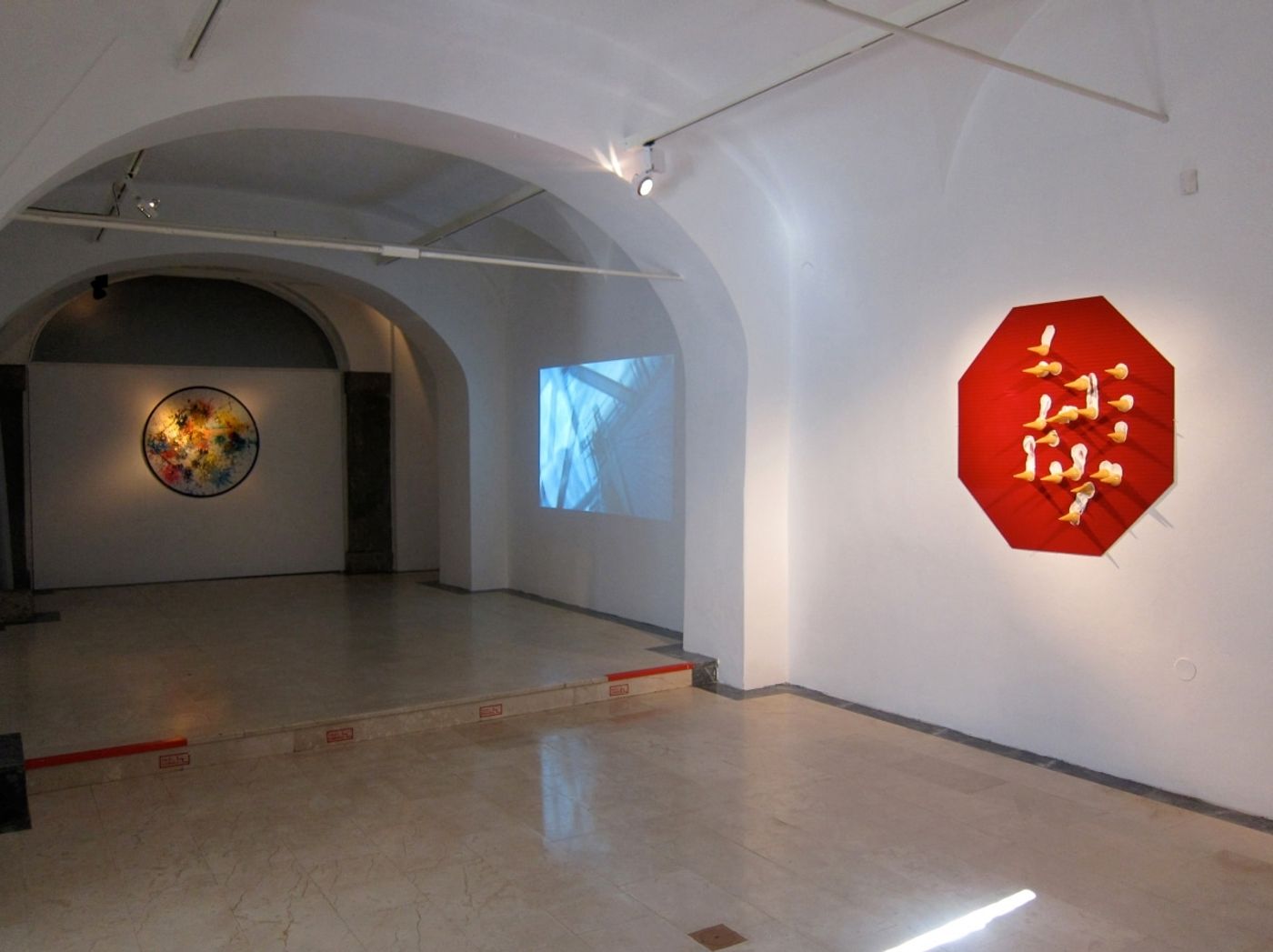 installation view TRAVELING IDIOT