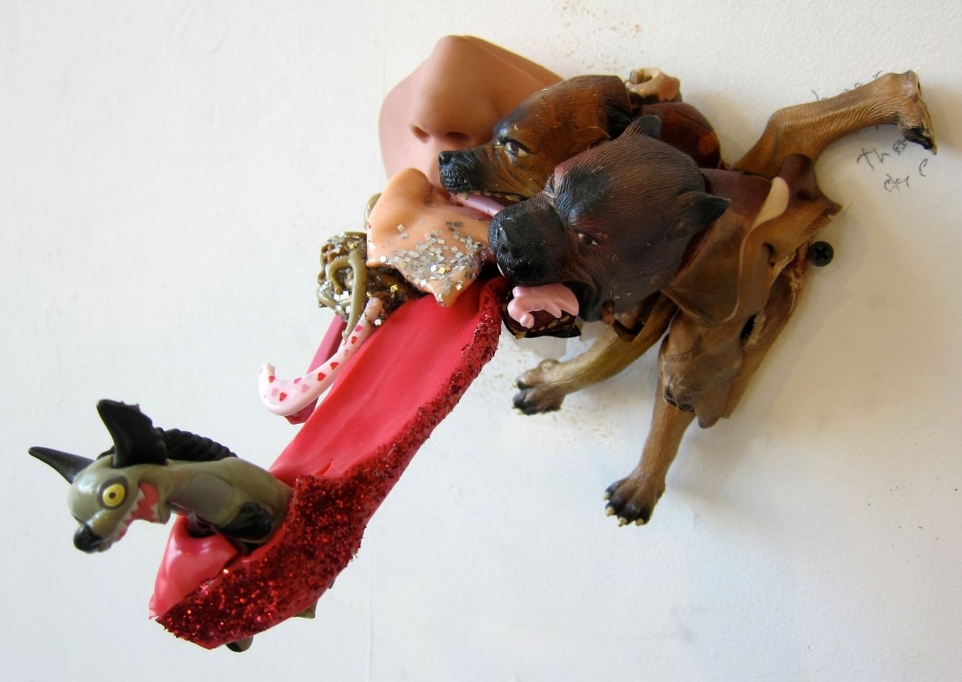 HAIR OF THE DOG THAT BIT YOU_______plastic, rubber /16 x 16 x 20 cm / 2011