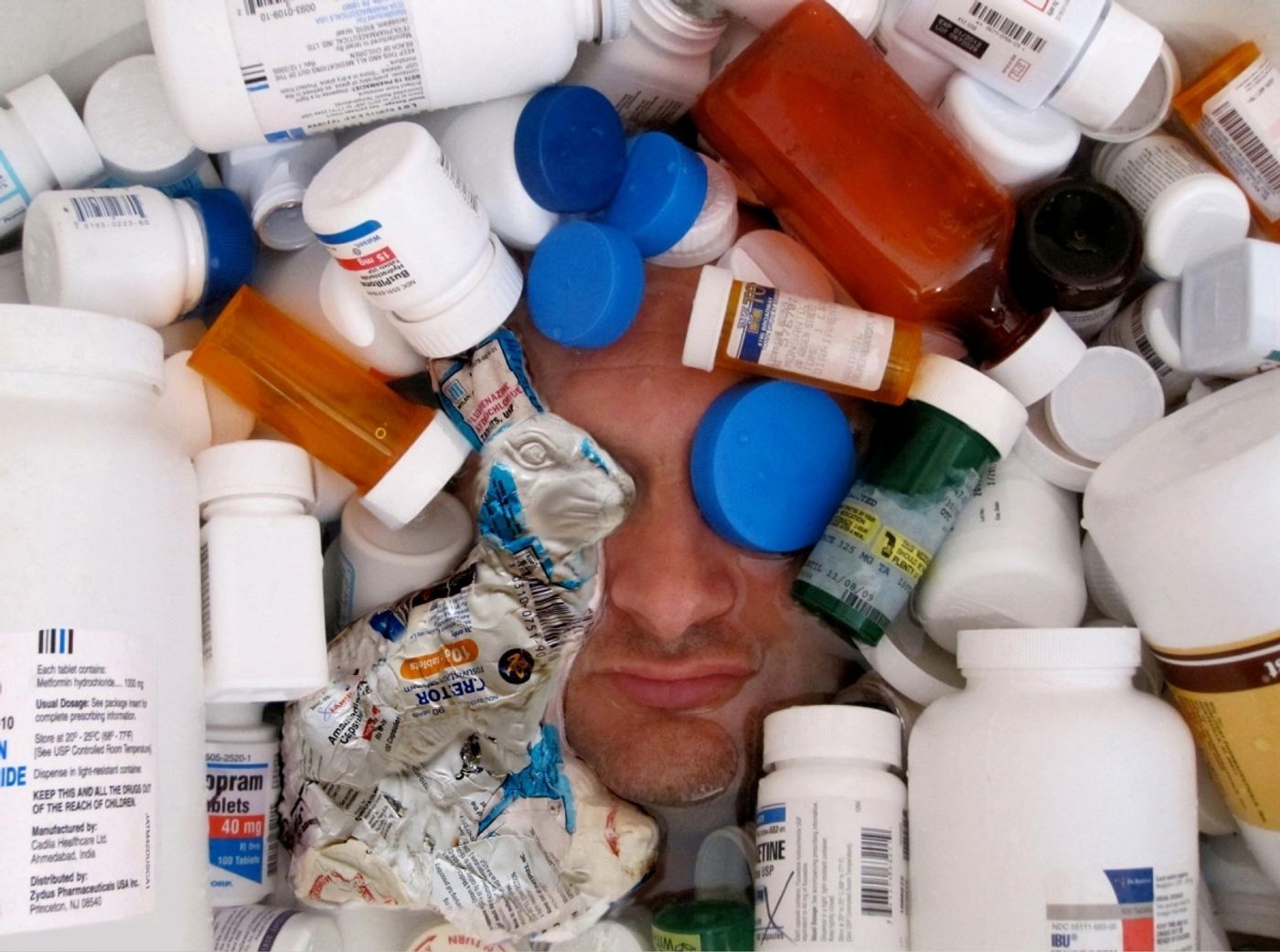 LIQUID LUSHES AND LATE NIGHT HOUSE OF SLEEP_______Daneyal Mahmood Gallery New York / 2009