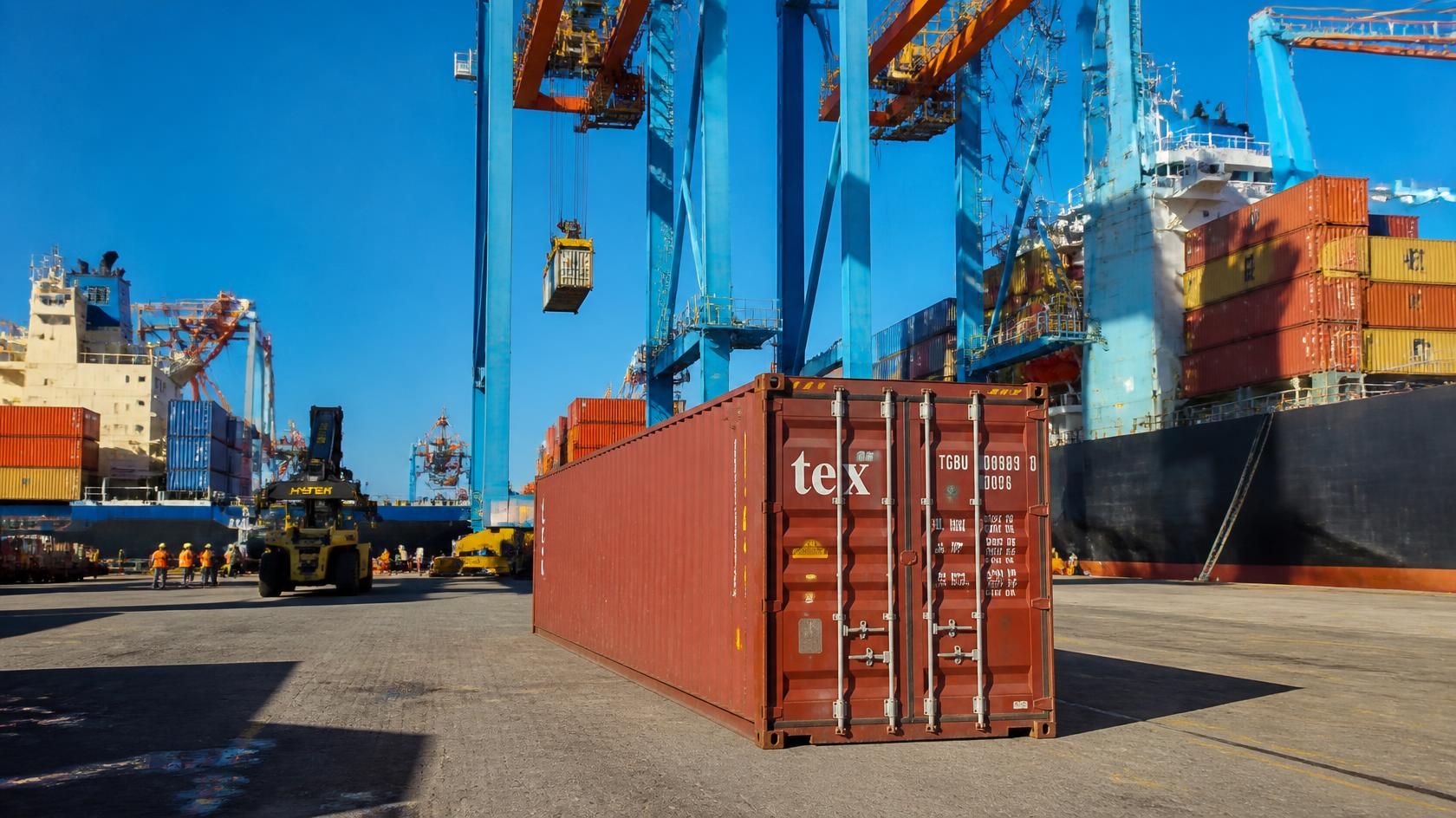 Shipping Your Belongings from Canada to Australia: Full Cost Breakdown