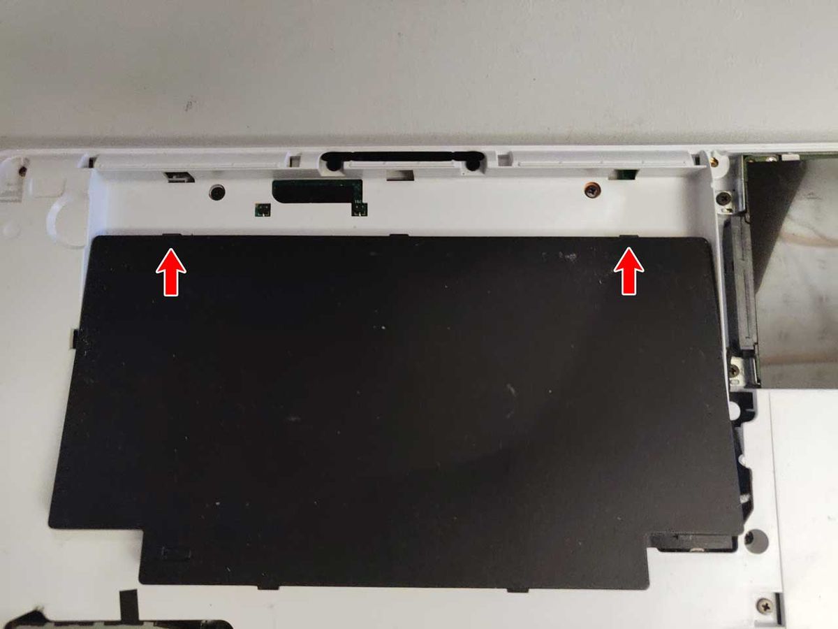 LIFEBOOK AH77/Y バッテリーの戻し方