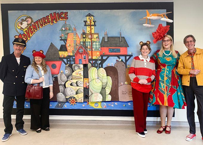 Amazing school Adventuremice display